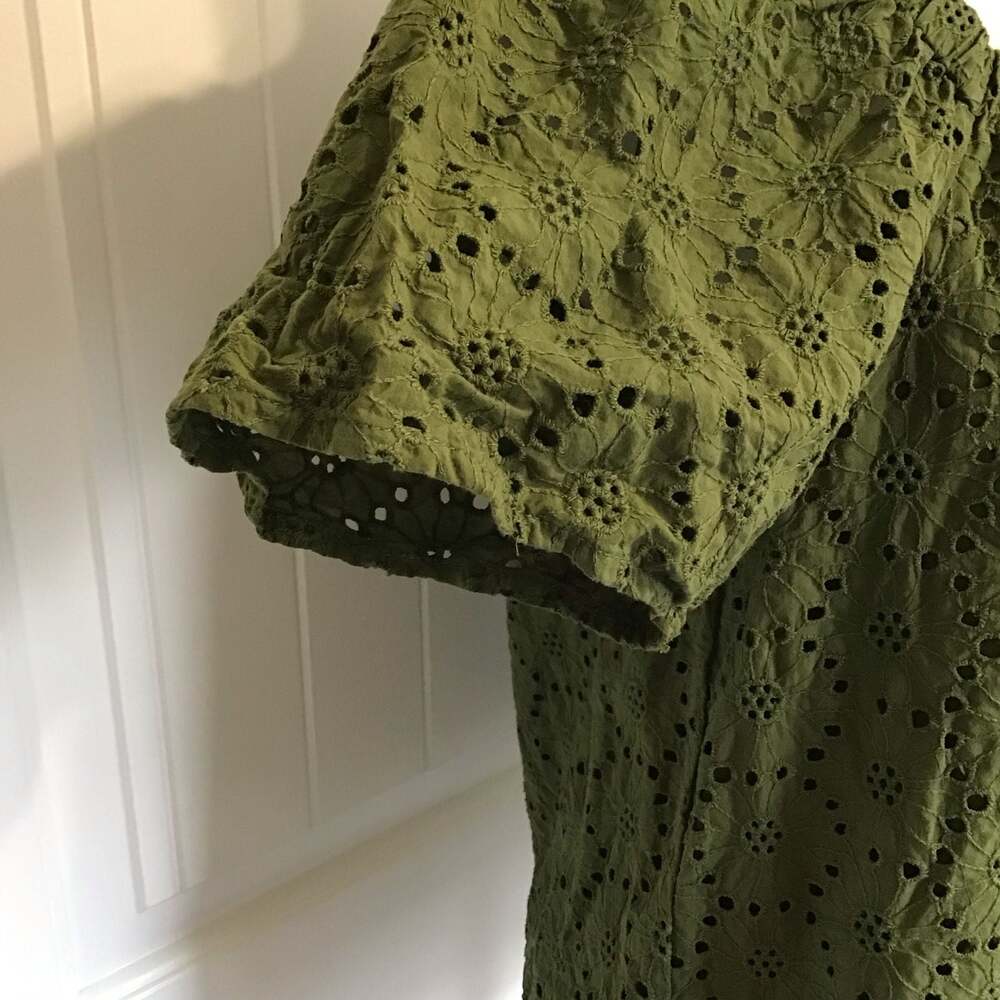EVEREVE Hadley Eyelet Puff Sleeve Top XS Olive Green Romantic Boho - Picture 8 of 11